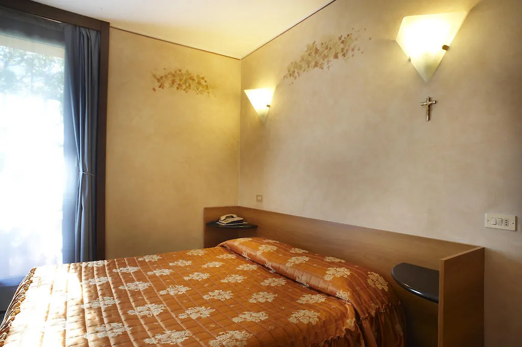 Aparthotel Residence Mirelladue Ponte Di Legno