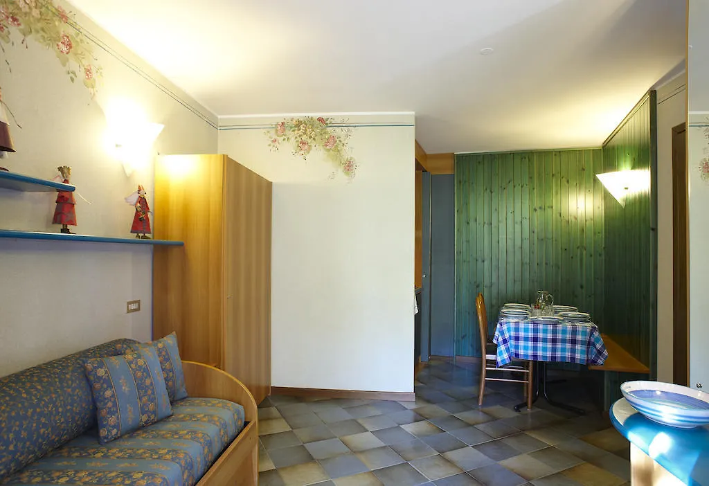 Residence Mirelladue Ponte Di Legno 4*,