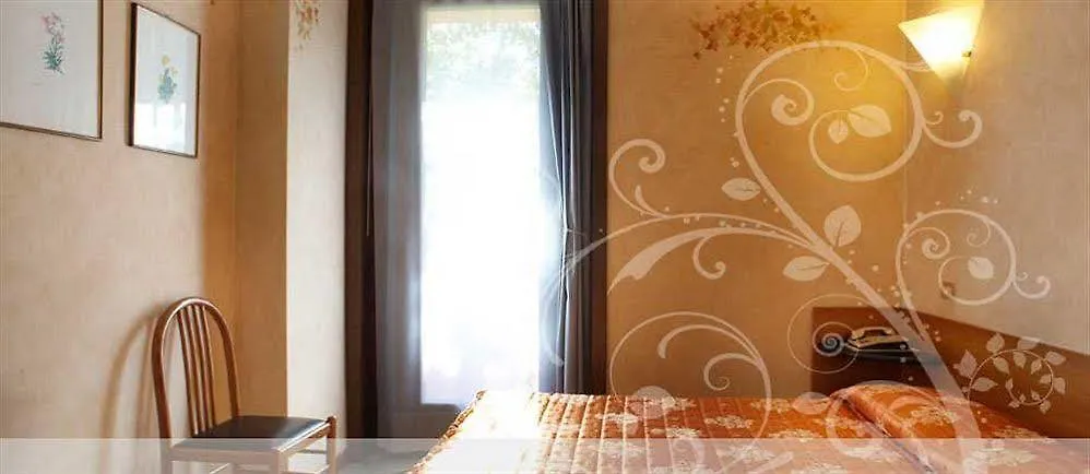 Residence Mirelladue Ponte Di Legno 4*,  Italy